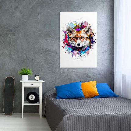 Leinwandbild mit lebhaften Farben und Fuchsmotiv mit Brille. Um den Fuchskopf gibt es bunte Farbkleckse auf weißem Hintergrund. Toller Kontrast an einer grauen Wand im Jugendzimmer.