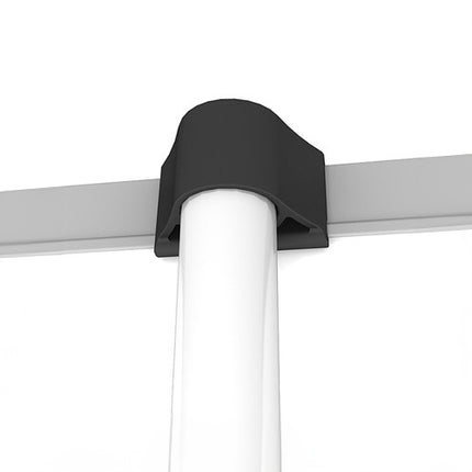 Nahaufnahme des Verbindungselements am 'Classic Basic' Roll-Up Banner, das die Stange mit dem bedrucktem Banner verbindet. 